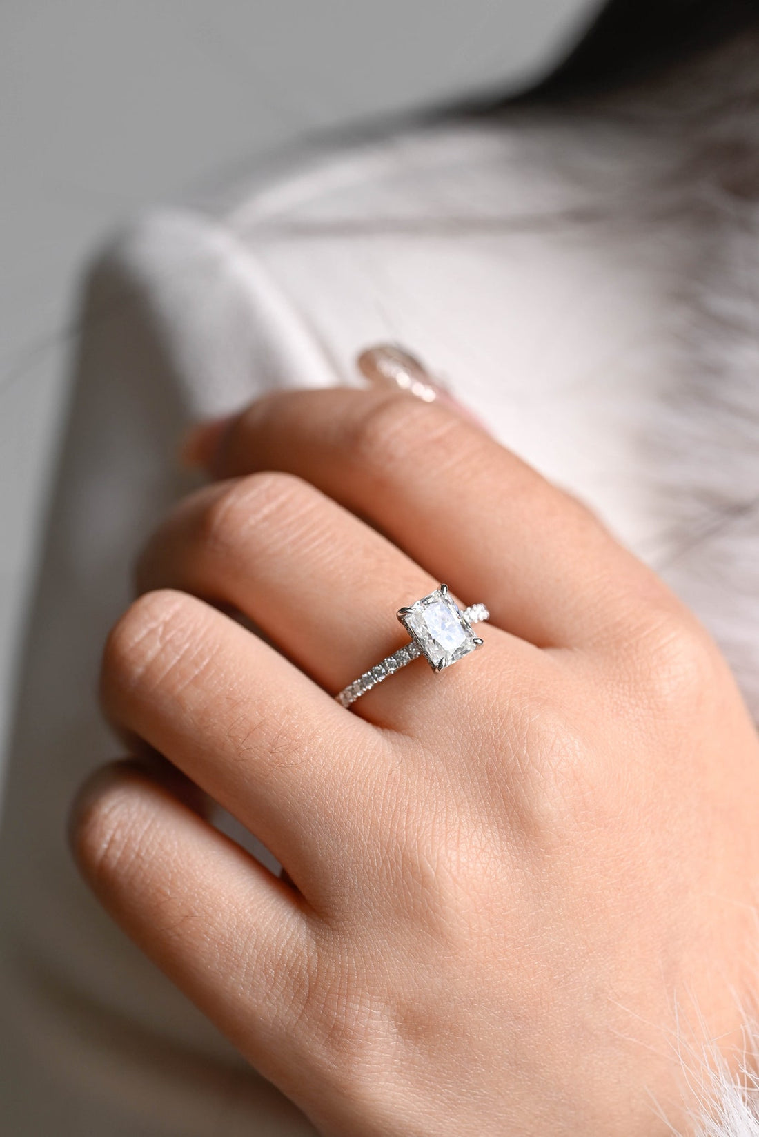 1.0 CT-3.0 CT Radiant Cut  CVD Diamond Pave Setting Engagement Ring