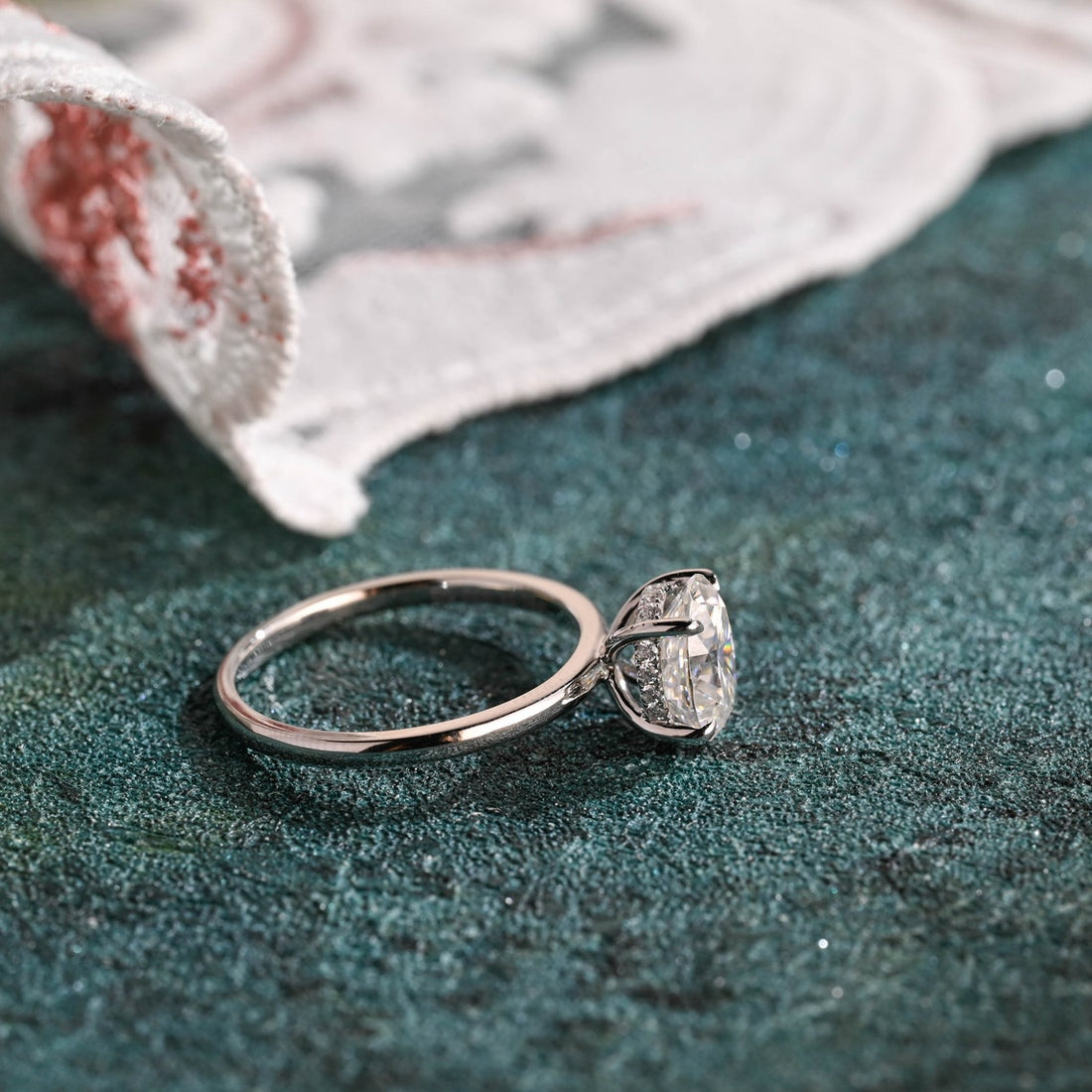 1.0-3.0 CT Oval Cut CVD Diamond Solitaire Engagement Ring