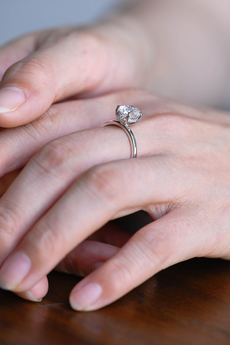 1.0-3.0 CT Oval Cut CVD Diamond Solitaire Engagement Ring