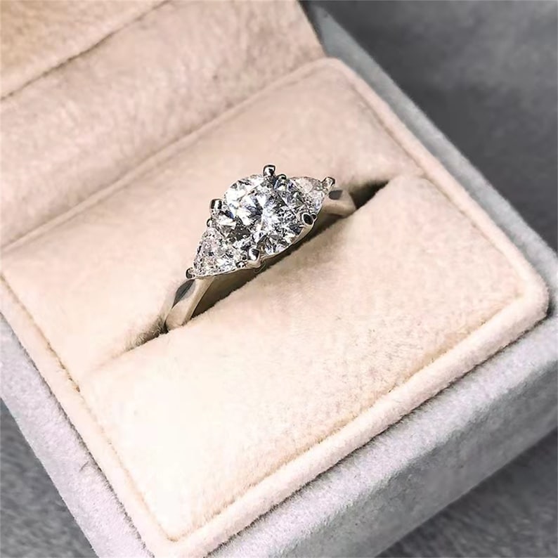 1.0 CT Round F/VS1 CVD Diamond Three Stone Style Engagement Ring