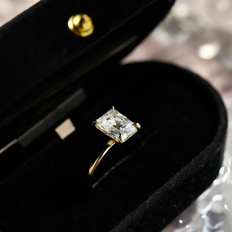 1.0-3.0 CT Radiant CVD Diamond Solitaire Engagement Ring