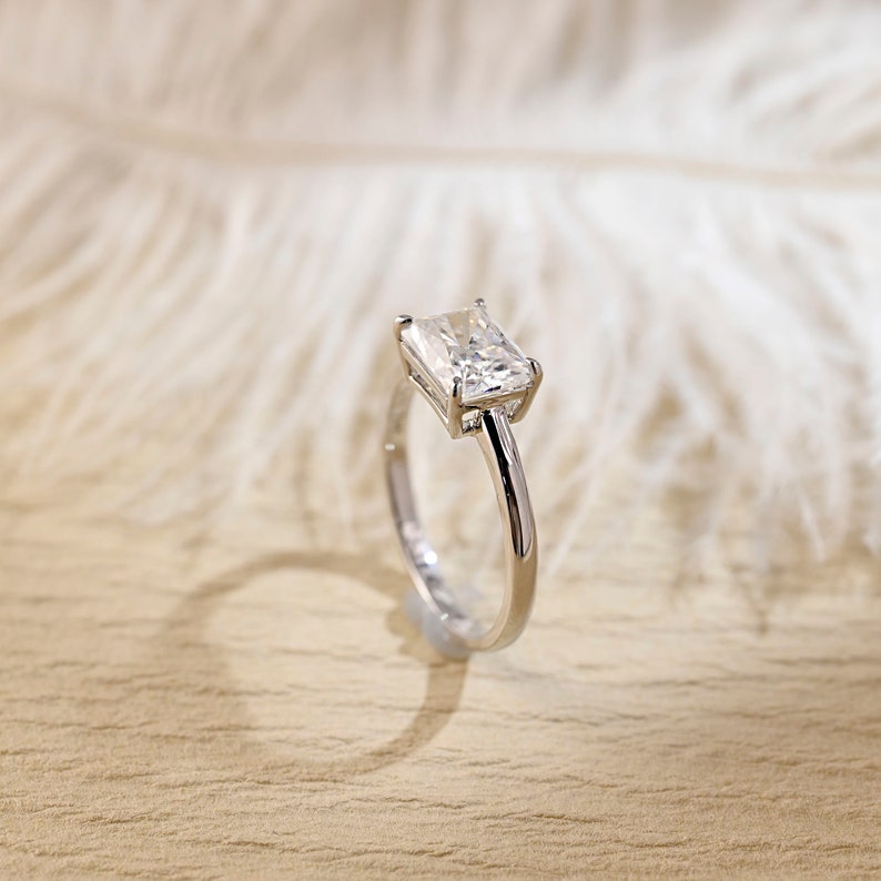 1.0 - 3.0 CT Radiant CVD Diamond Solitaire Engagement Ring