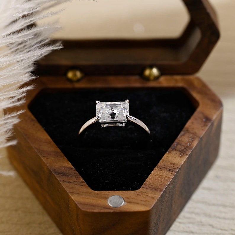 1.0 - 3.0 CT Radiant CVD Diamond Solitaire Engagement Ring