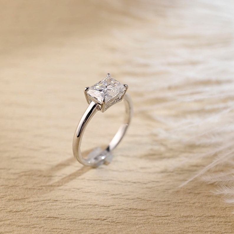 1.0 - 3.0 CT Radiant CVD Diamond Solitaire Engagement Ring