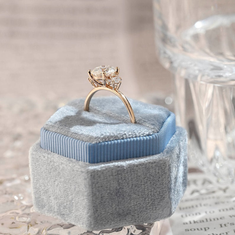 1.0 - 3.0 CT Round CVD Diamond Cluster Engagement Ring