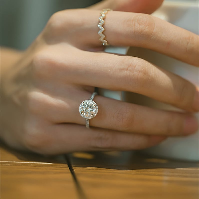 2.0-4.0 CT Round CVD Diamond Halo Pave Setting Engagement Ring