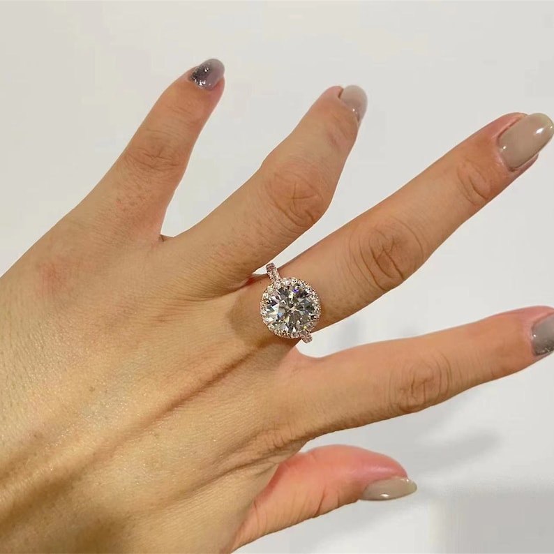 2.0-4.0 CT Round CVD Diamond Halo Pave Setting Engagement Ring