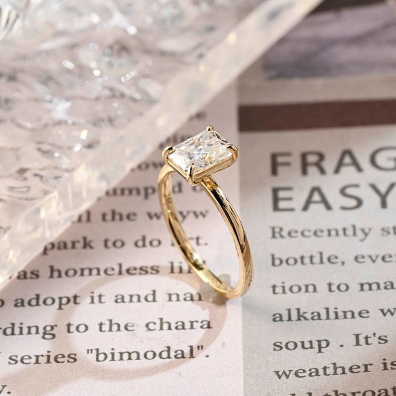 1.0-3.0 CT Radiant CVD Diamond Solitaire Engagement Ring