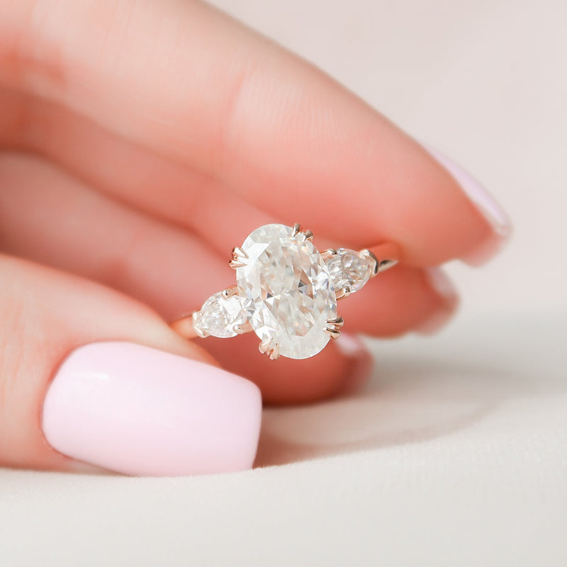 3.5CT Oval Cut Moissanite Three Stones Diamond Engagement Ring