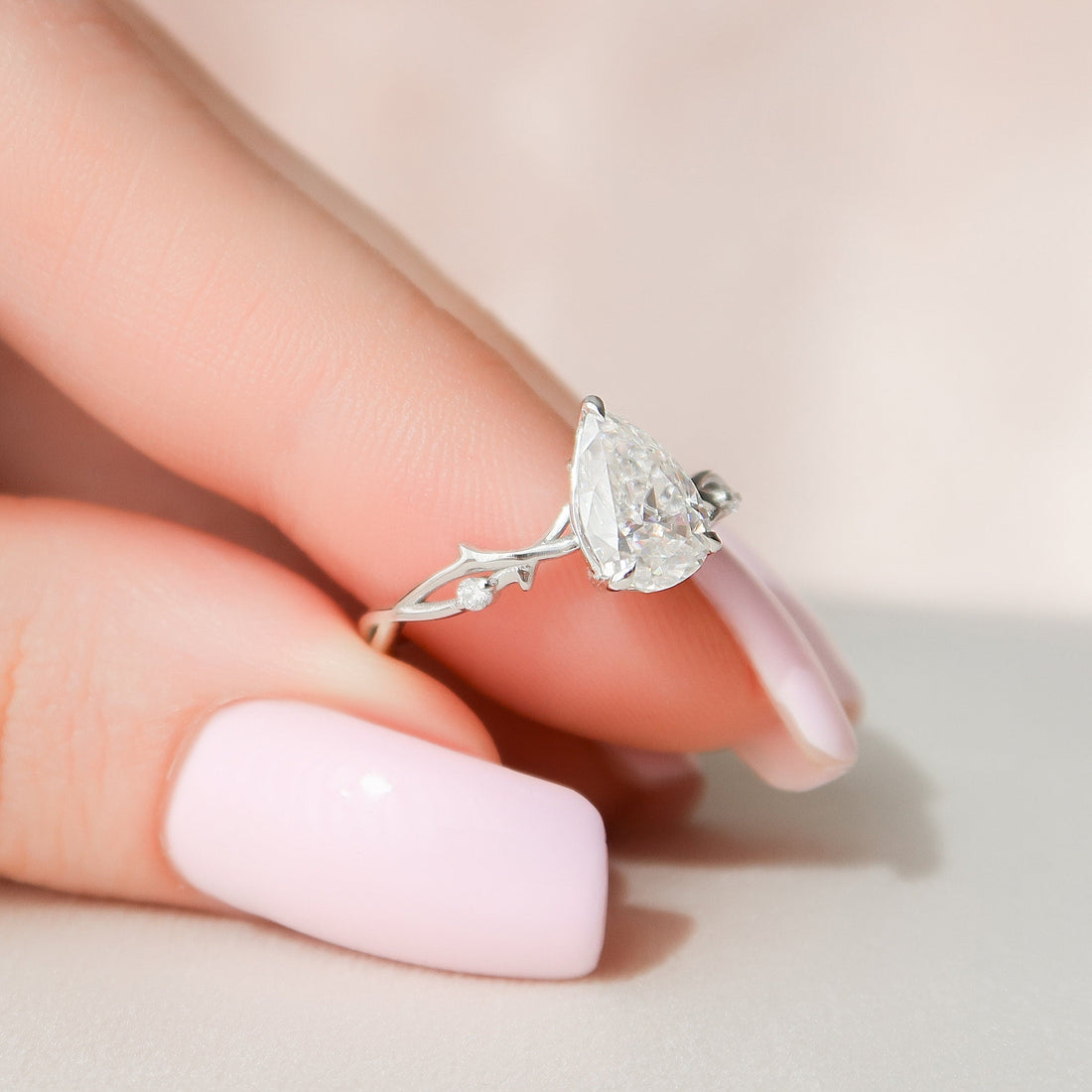 1.0CT Pear Cut Nature Inspired Moissanite Diamond Engagement Ring