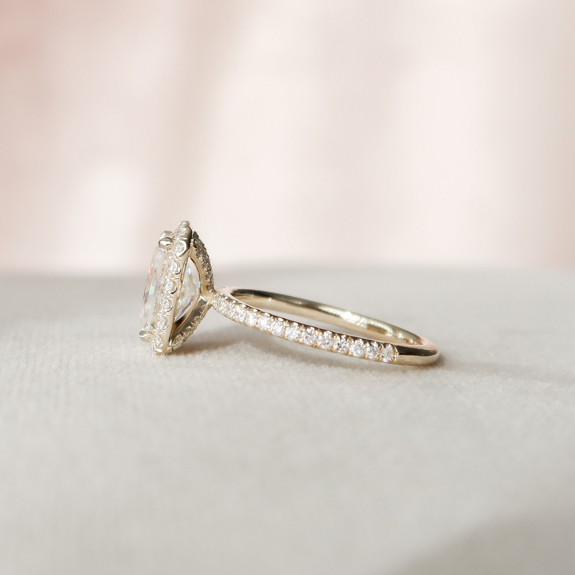 2.71 CT Radiant Cut Moissanite Halo Engagement Ring