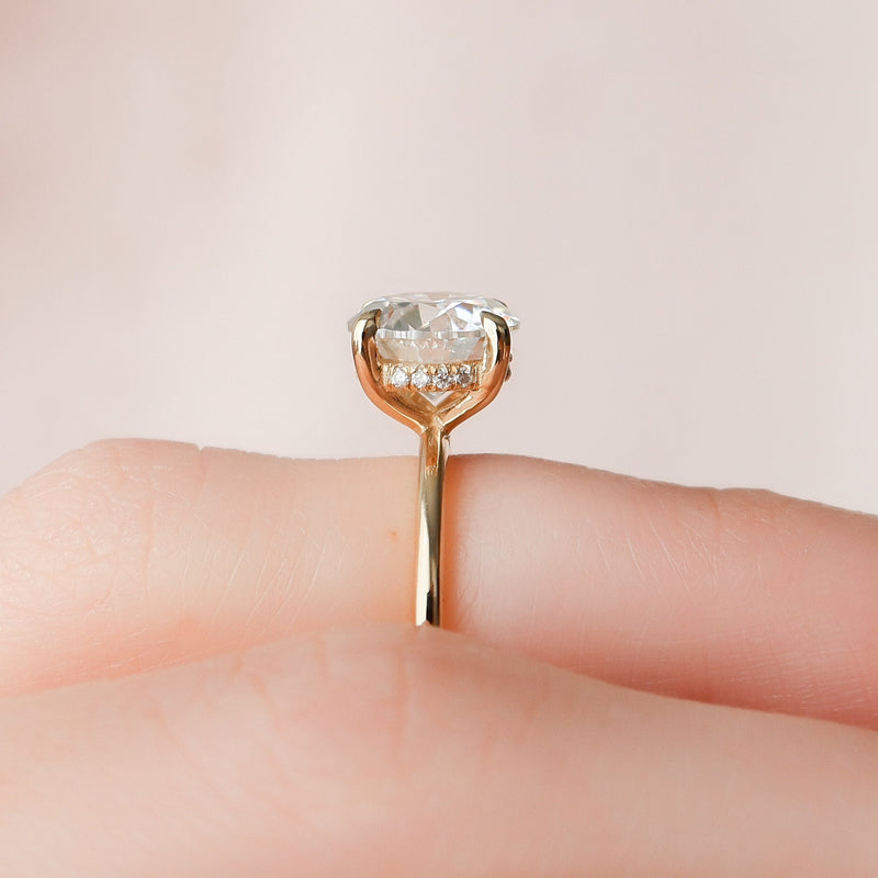 2.12 CT Round Moissanite Solitaire Engagement Ring With Hidden Halo Setting