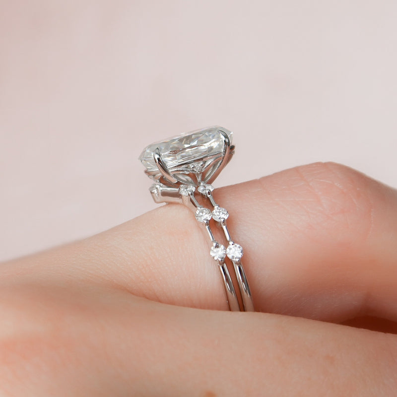 3.50CT Oval Cut Moissanite Dainty Style Bridal Ring Set