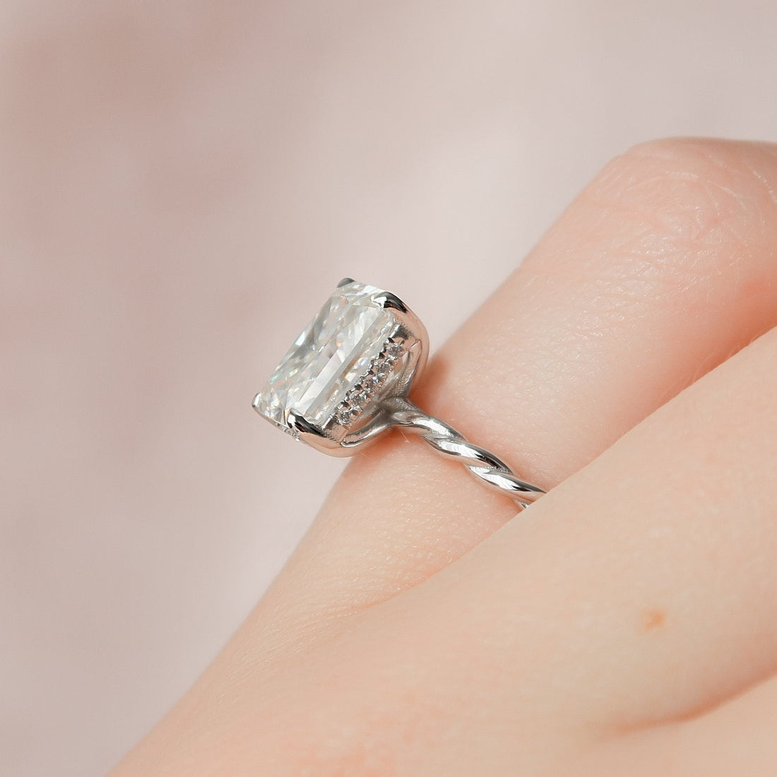 2.50CT Radiant Moissanite Solitaire Twisted Engagement Ring