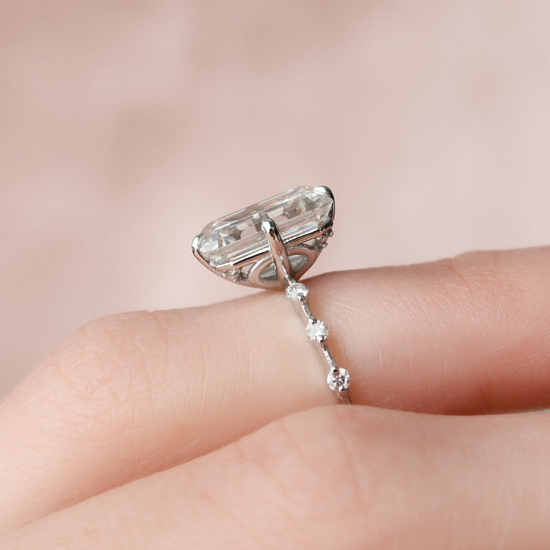 3.0CT Emerald Moissanite Solitaire Dainty Style Engagement Ring