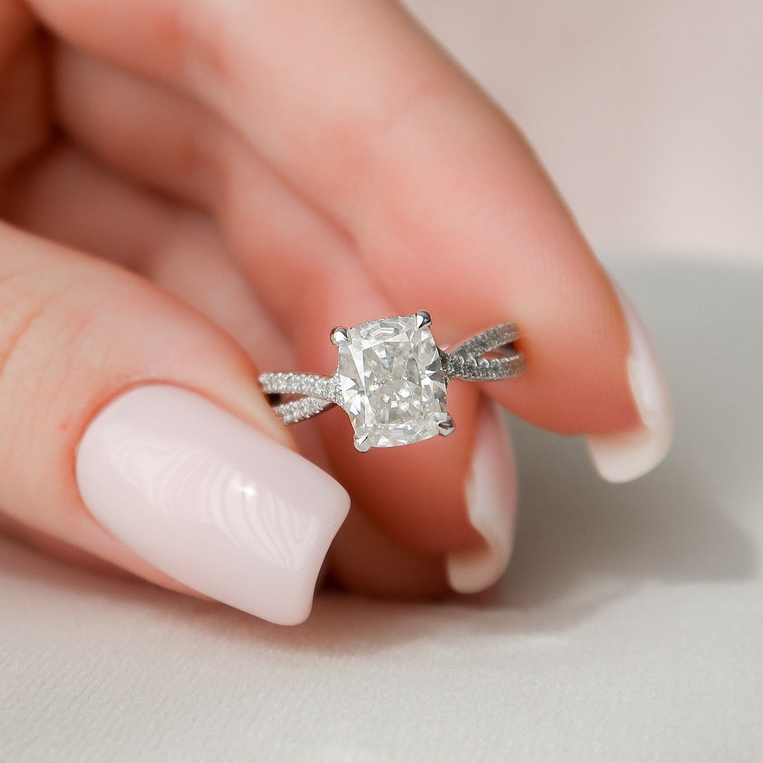 2.0CT Cushion Cut Moissanite Split Shank Style Engagement Ring