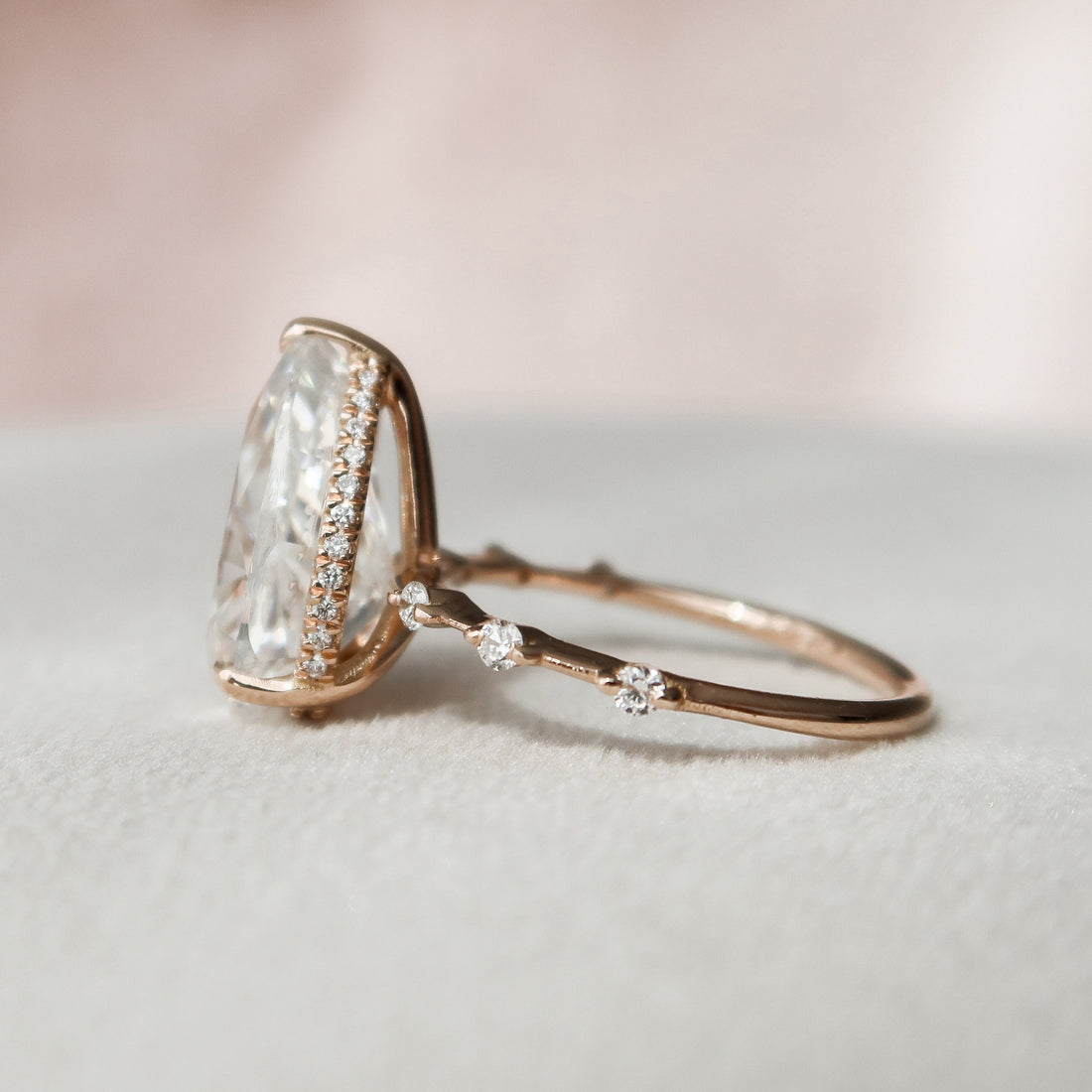 4.0CT Pear Moissanite Hidden Halo Dainty Style Engagement Ring