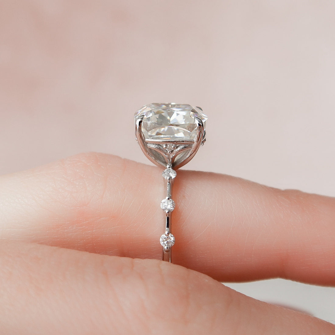 5.0CT Cushion Moissanite Solitaire Dainty Style Engagement Ring