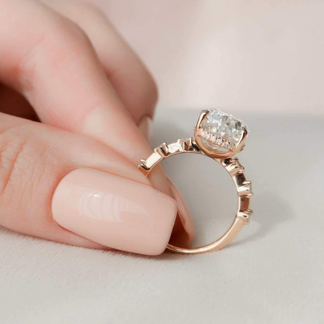4.0CT Pear Moissanite Hidden Halo Dainty Style Engagement Ring