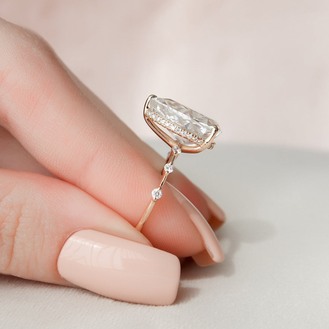 4.0CT Pear Moissanite Hidden Halo Dainty Style Engagement Ring