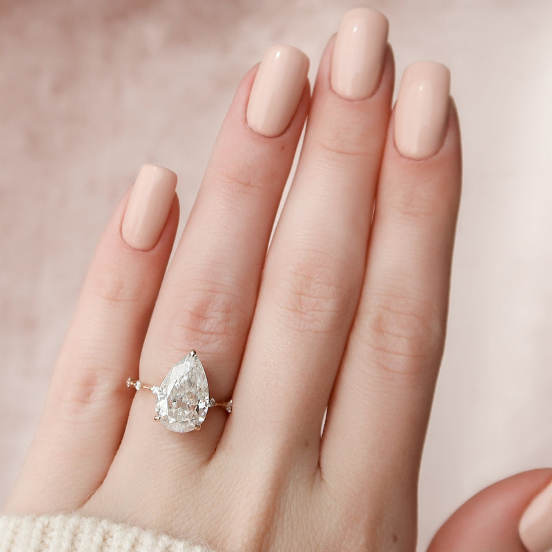 4.0CT Pear Moissanite Hidden Halo Dainty Style Engagement Ring