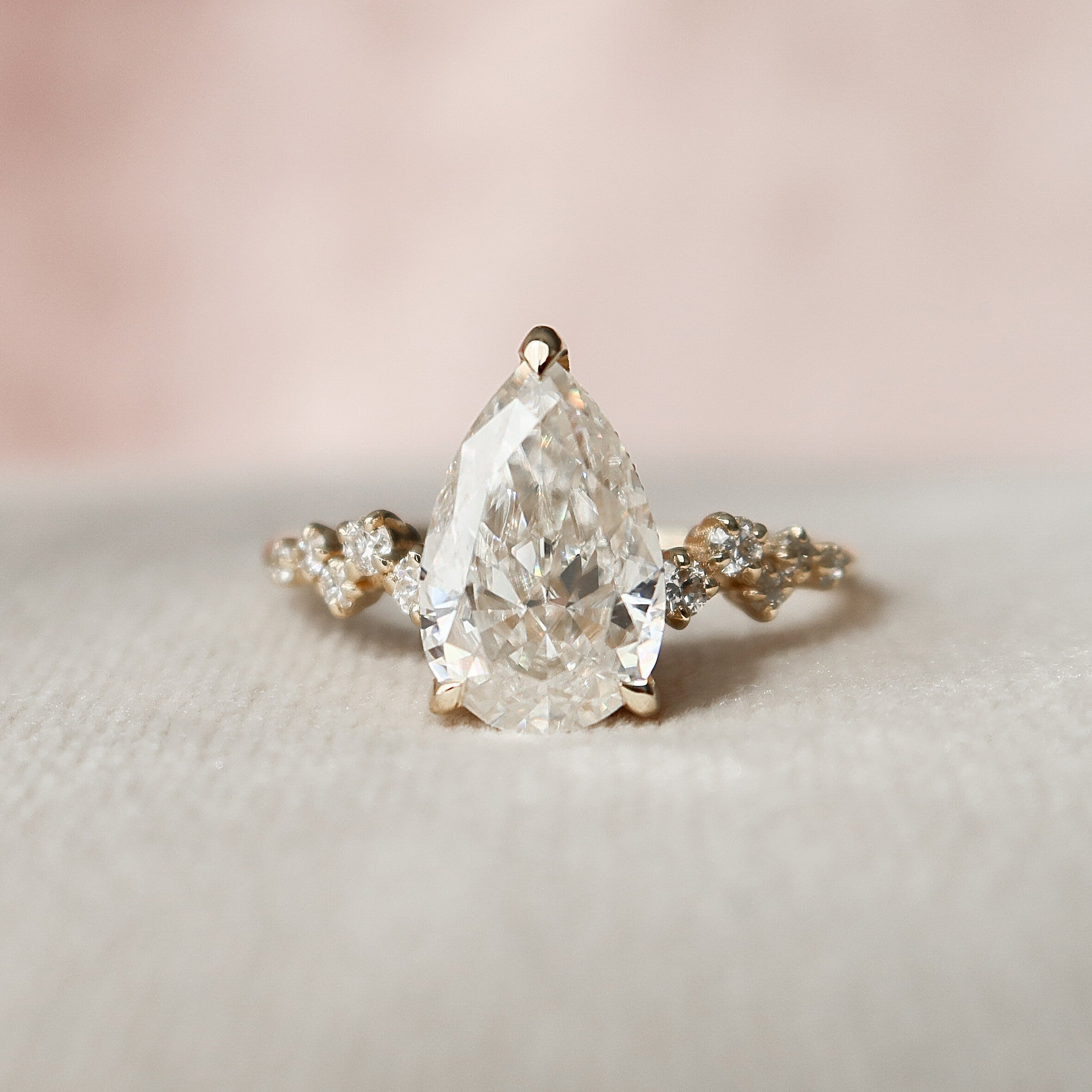 2.0CT Pear Cut Moissanite Hidden Halo Bridal Ring Set