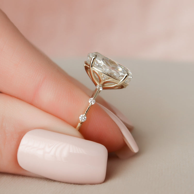 4.50CT Oval Moissanite Solitaire Dainty Style Diamond Engagement Ring