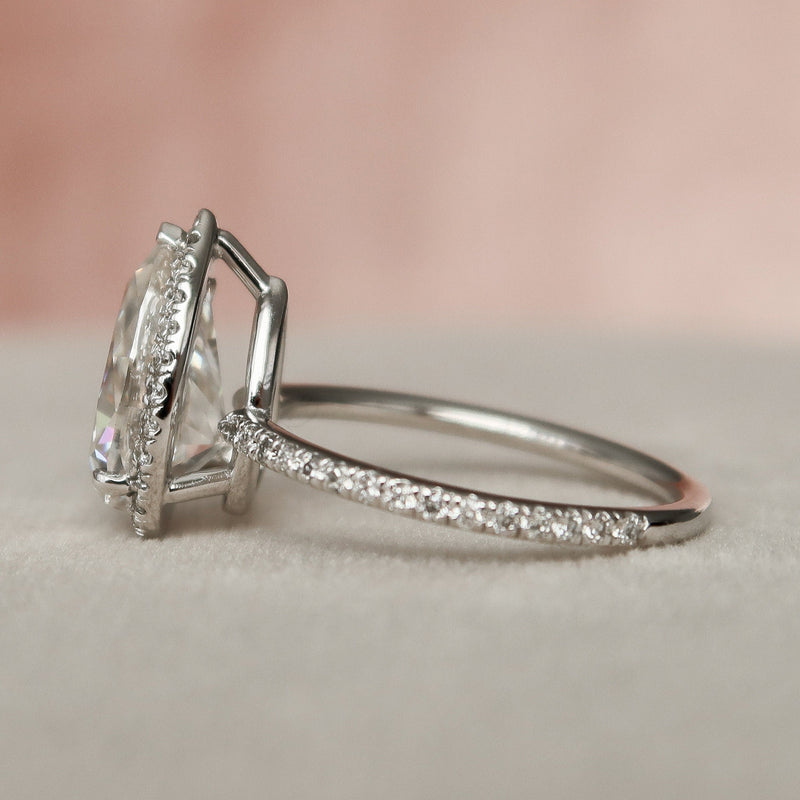 2.0CT Pear Moissanite Halo Pave Setting Engagement Ring