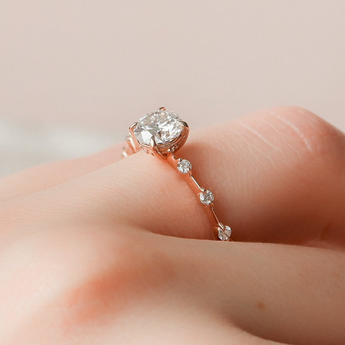 1.0CT Round Cut Solitaire Dainty Style Moissanite Engagement Ring