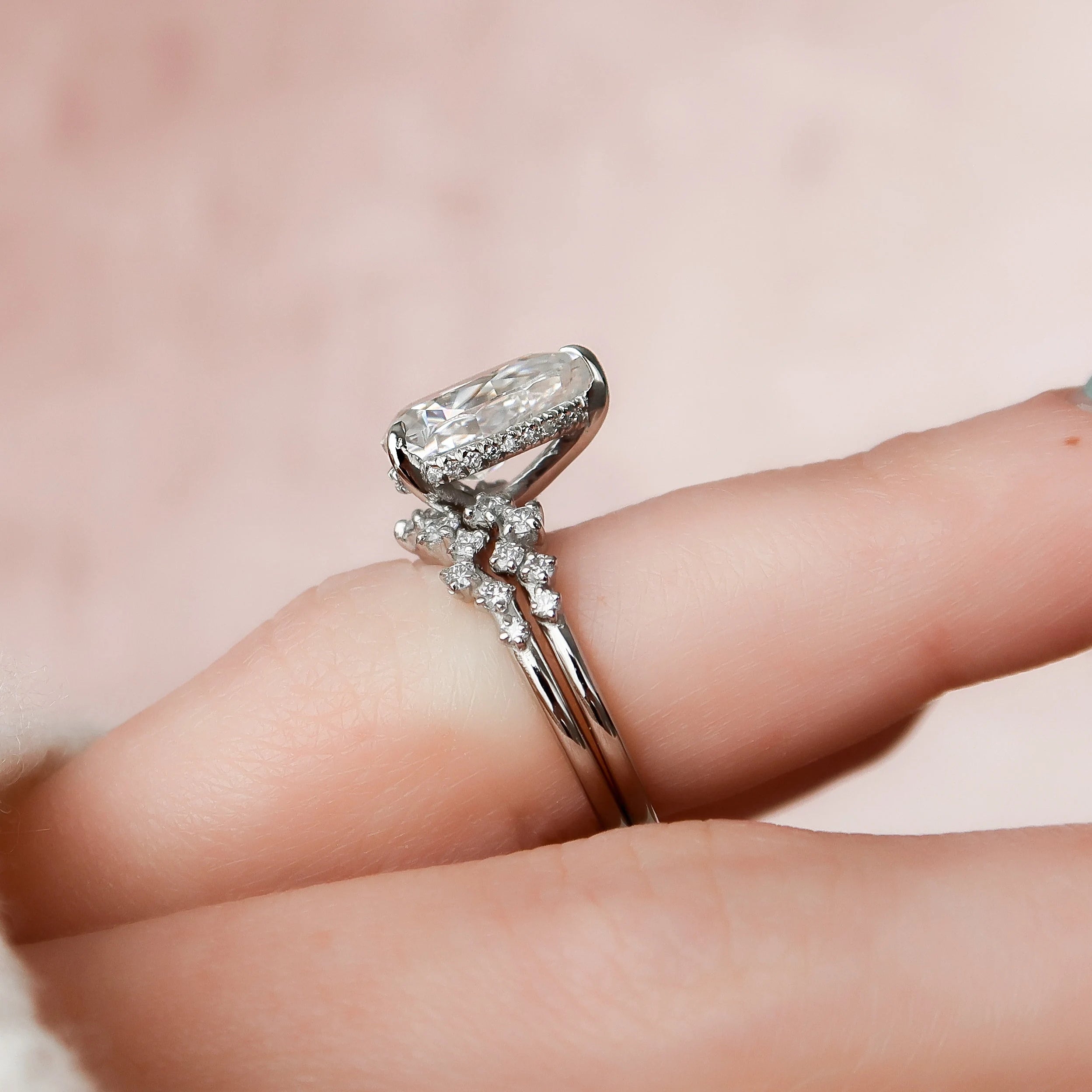 2.0CT Pear Cut Moissanite Hidden Halo Bridal Ring Set