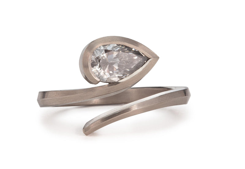 1.0CT-2.0CT Open Pear Cut Moissanite Diamond Bypass Engagement Ring