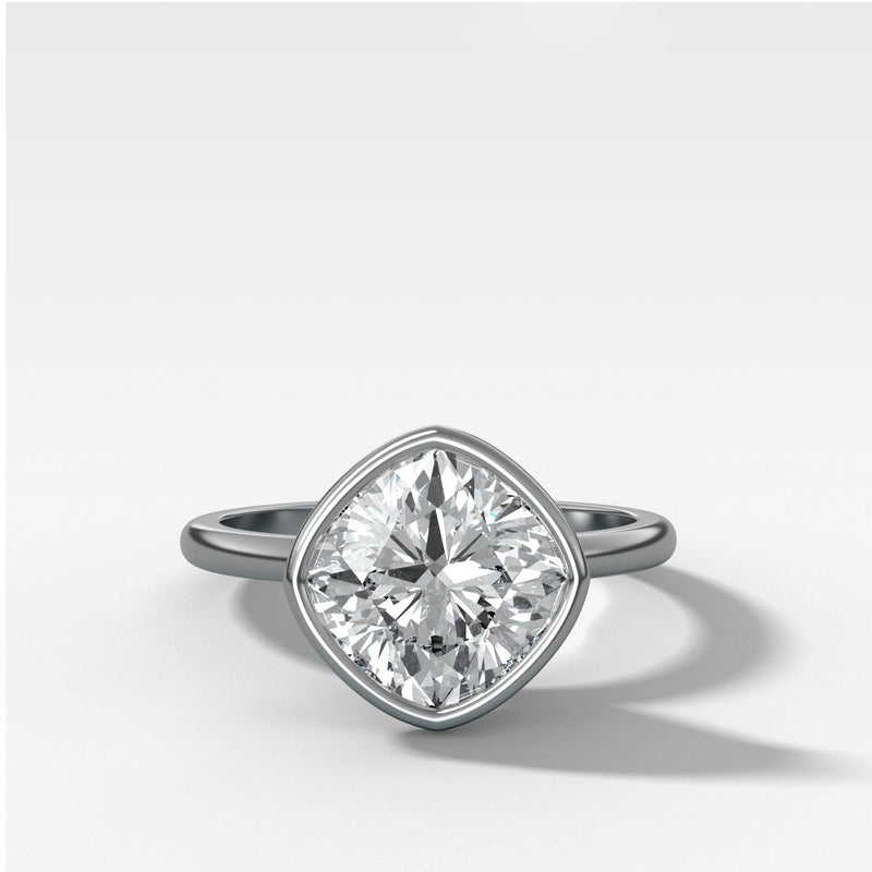 modern-bezel-set-ring-yellow-gold-penumbra