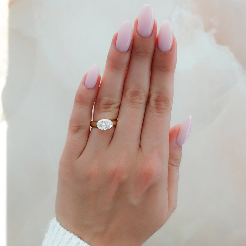 modern-cigar-band-diamond-ring-gold-mercado