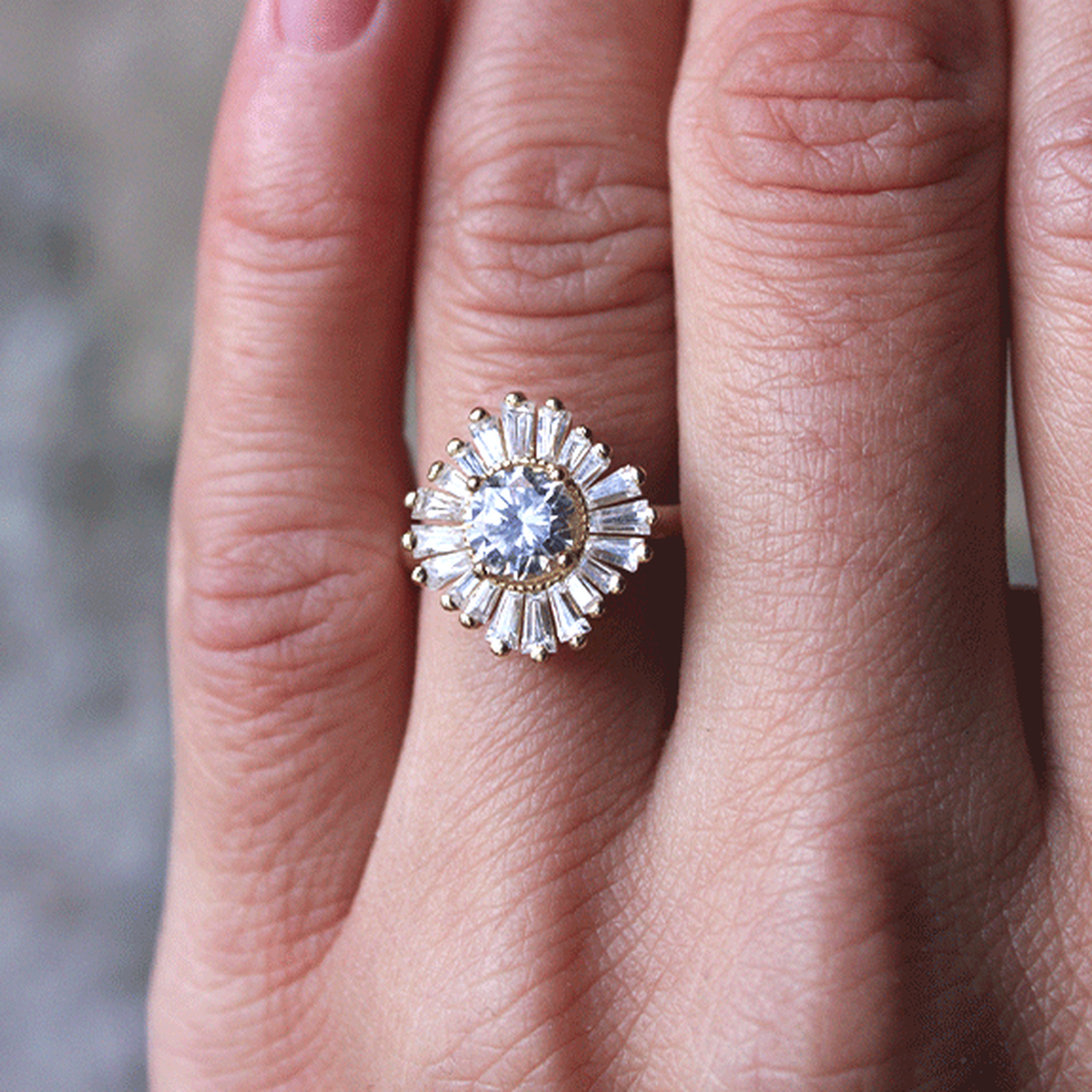 1.0CT Round Cut Ballerina Style Moissanite Engagement Ring
