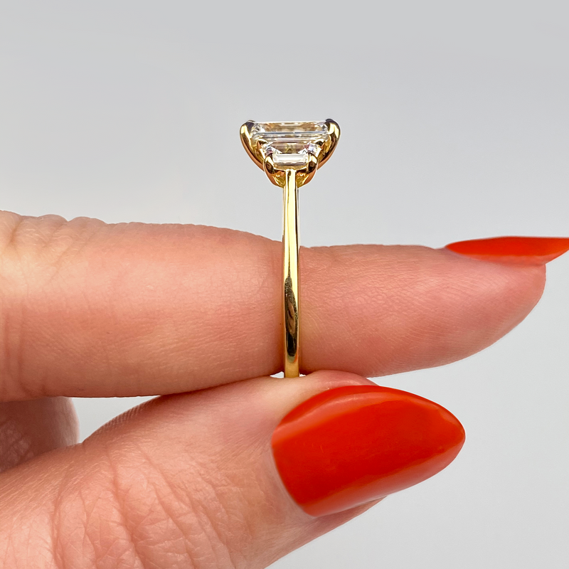 2.0CT Emerald Cut Moissanite 3 Stone Engagement Ring