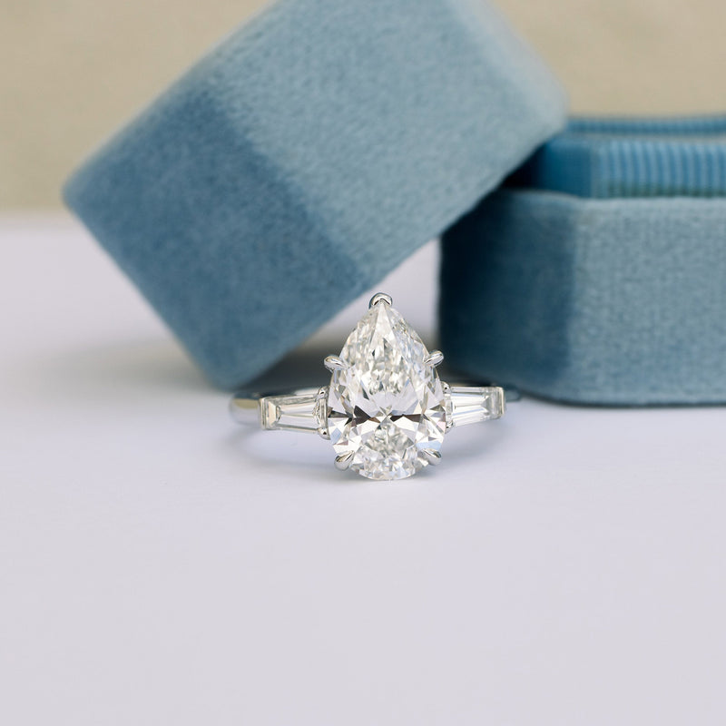 3.0CT Pear Moissanite 3 Stones Engagement Ring